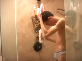 Dickdi 19 bicurious boy showers