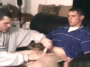 Dilf sucking off straight hunk gets jizzed in mouth